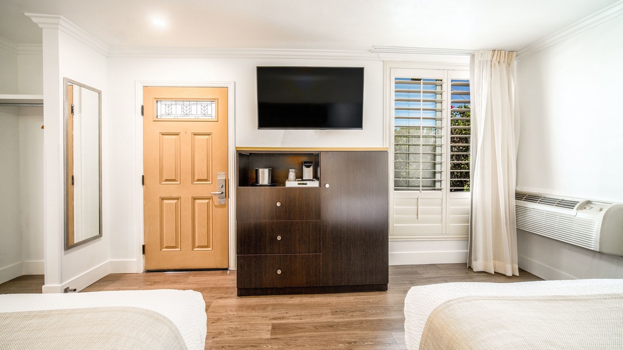 Photo of Bedroom in West Newport