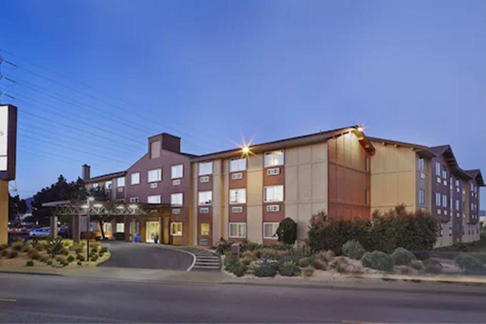 Photo of Outdoor in The East Side