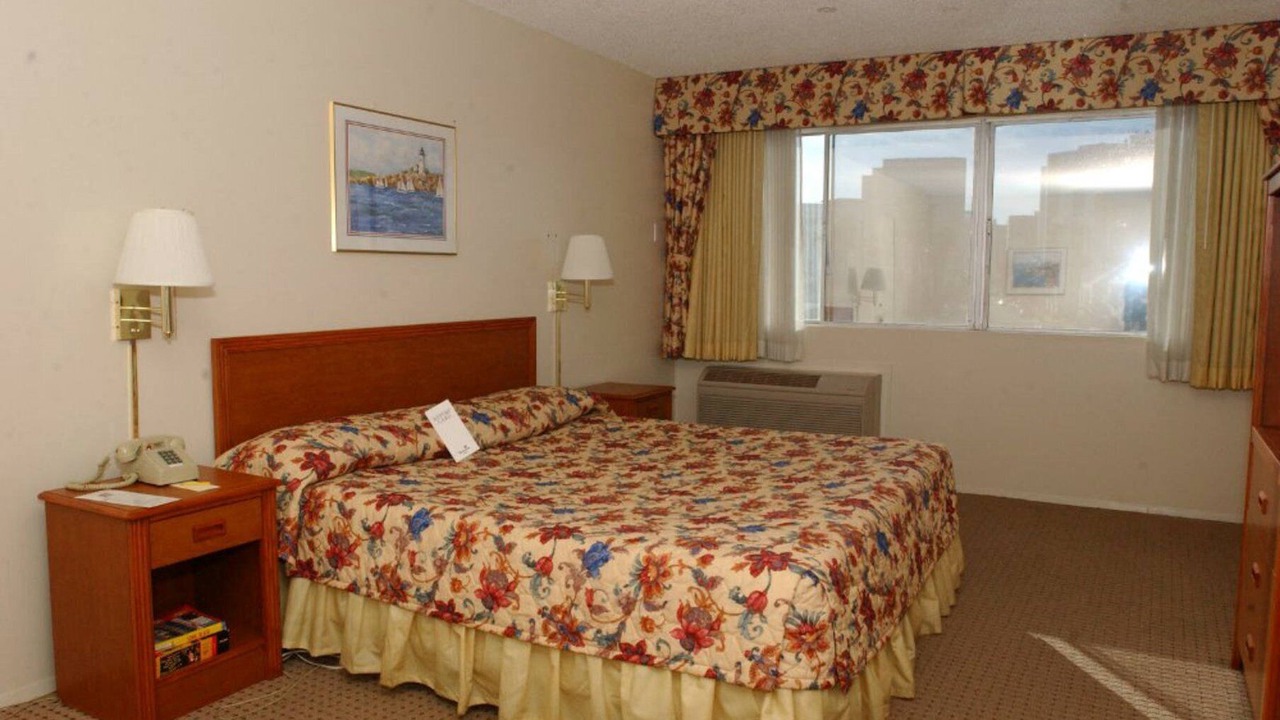 Photo of Bedroom in Alamitos Beach