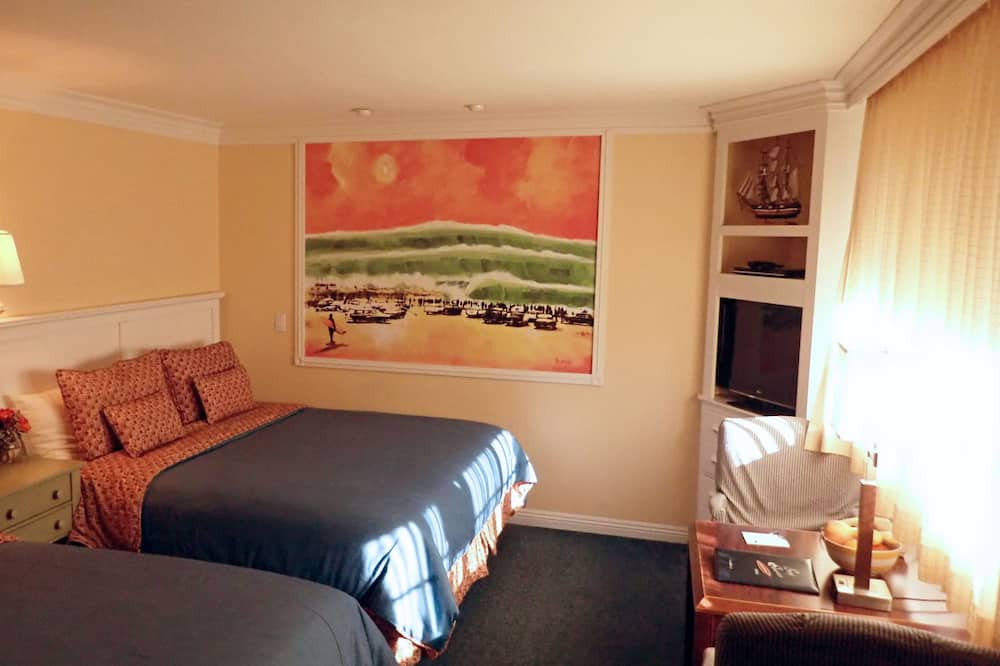 Photo of Bedroom in Balboa Peninsula