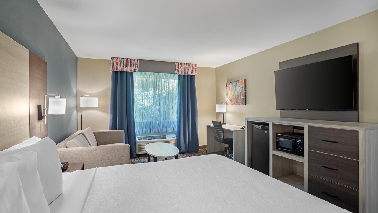 Photo of Bedroom in Porterville
