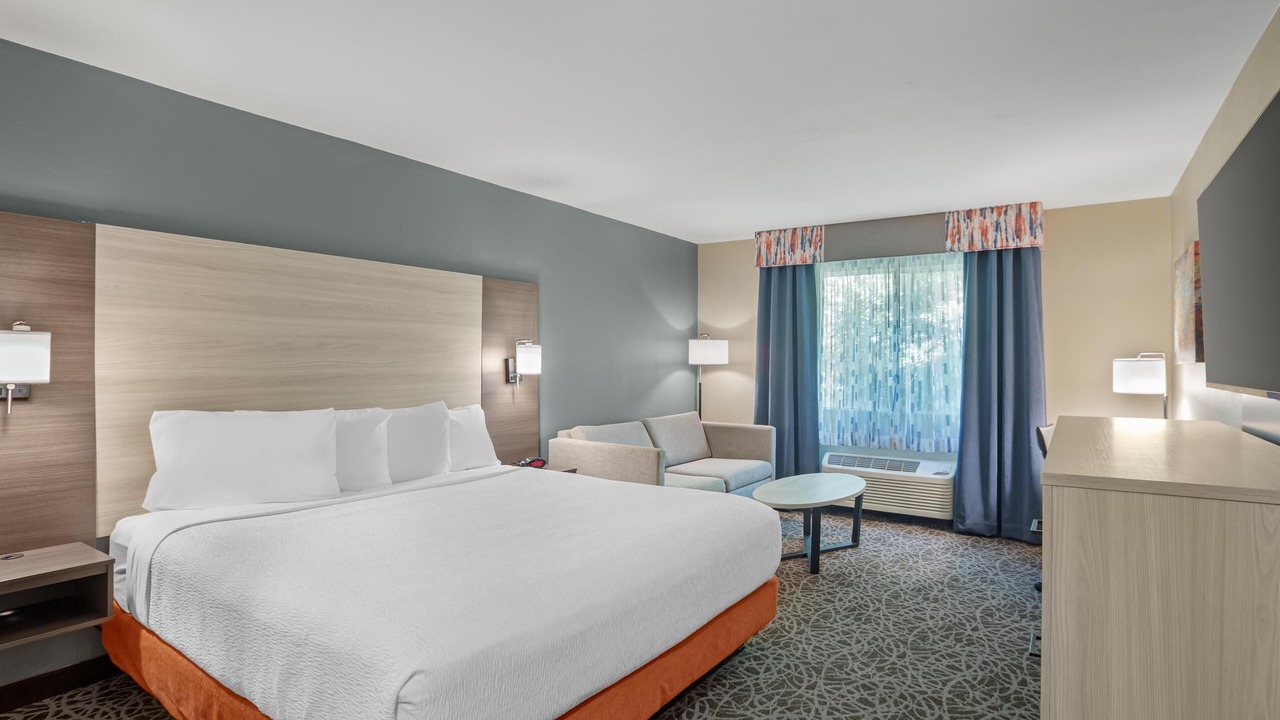 Photo of Bedroom in Porterville