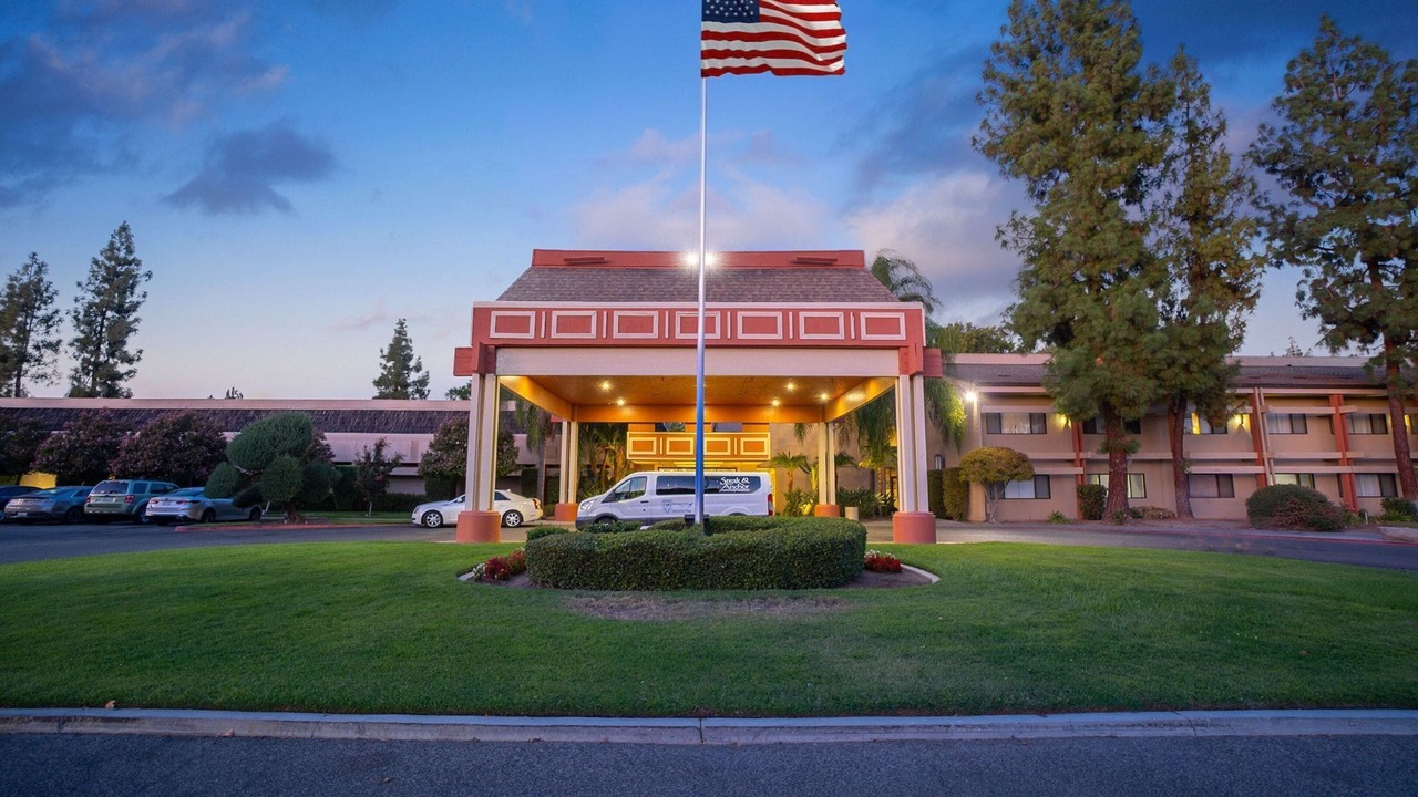 Photo of Outdoor in Raisin