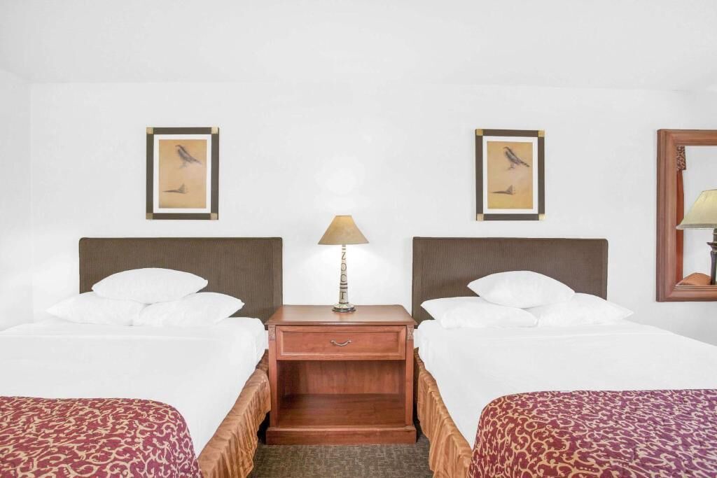 Photo of Bedroom in Barstow