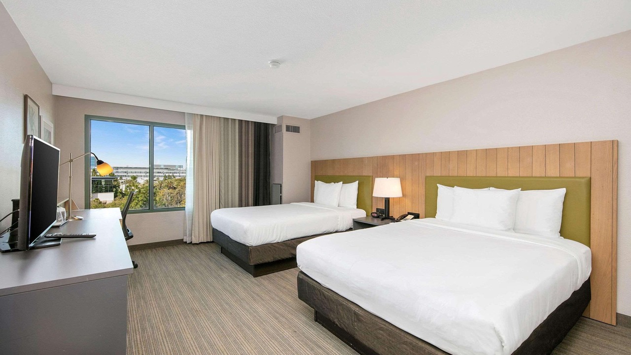 Photo of Bedroom in Sorrento Valley