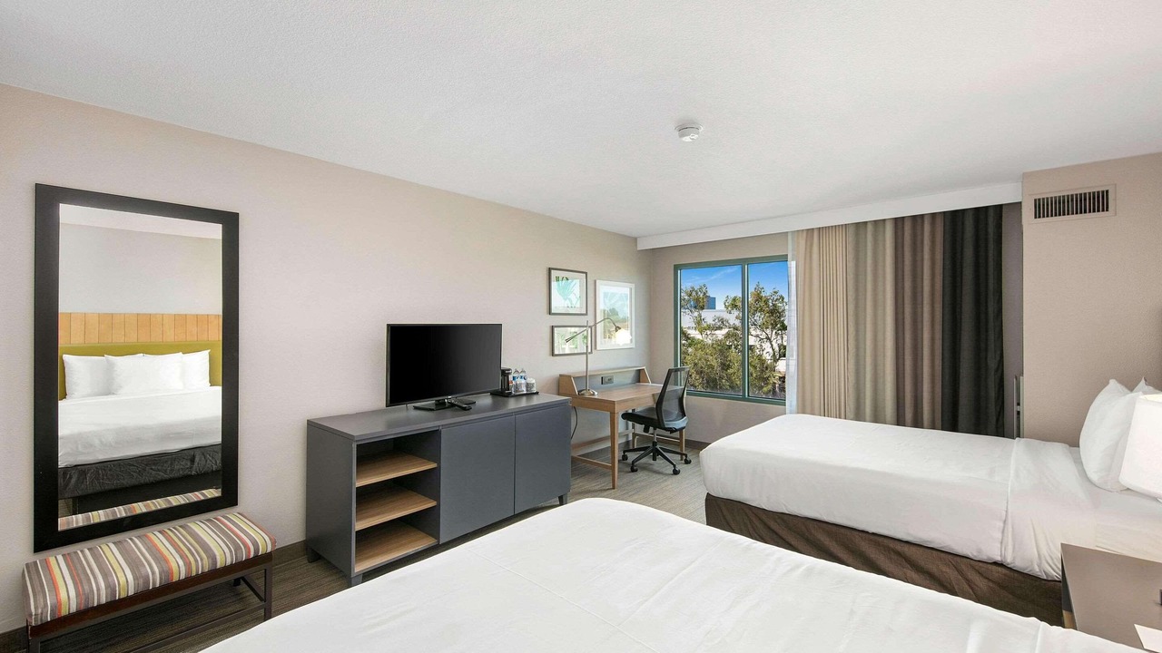 Photo of Bedroom in Sorrento Valley