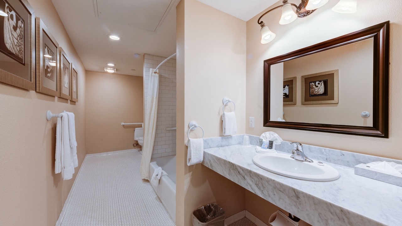 Photo of Bathroom in Gaslamp Quarter