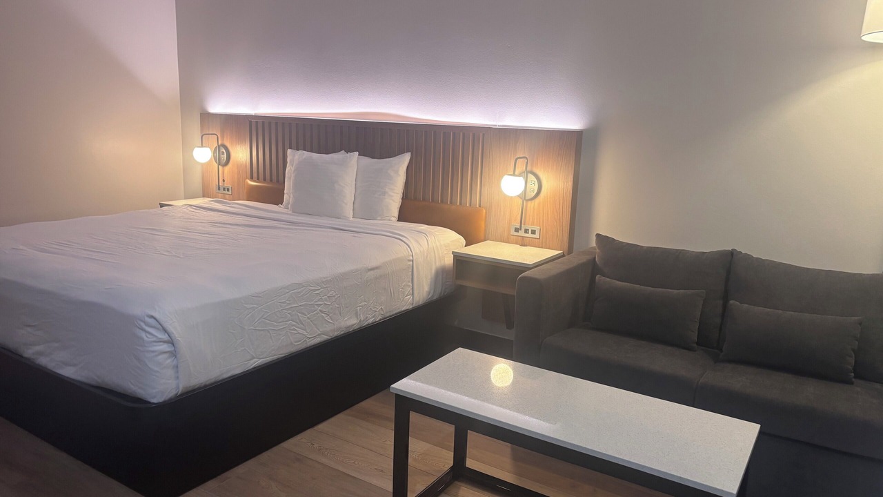 Photo of Bedroom in Bay Park