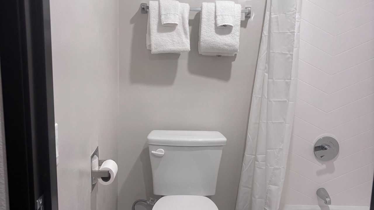 Photo of Bathroom in Bay Park