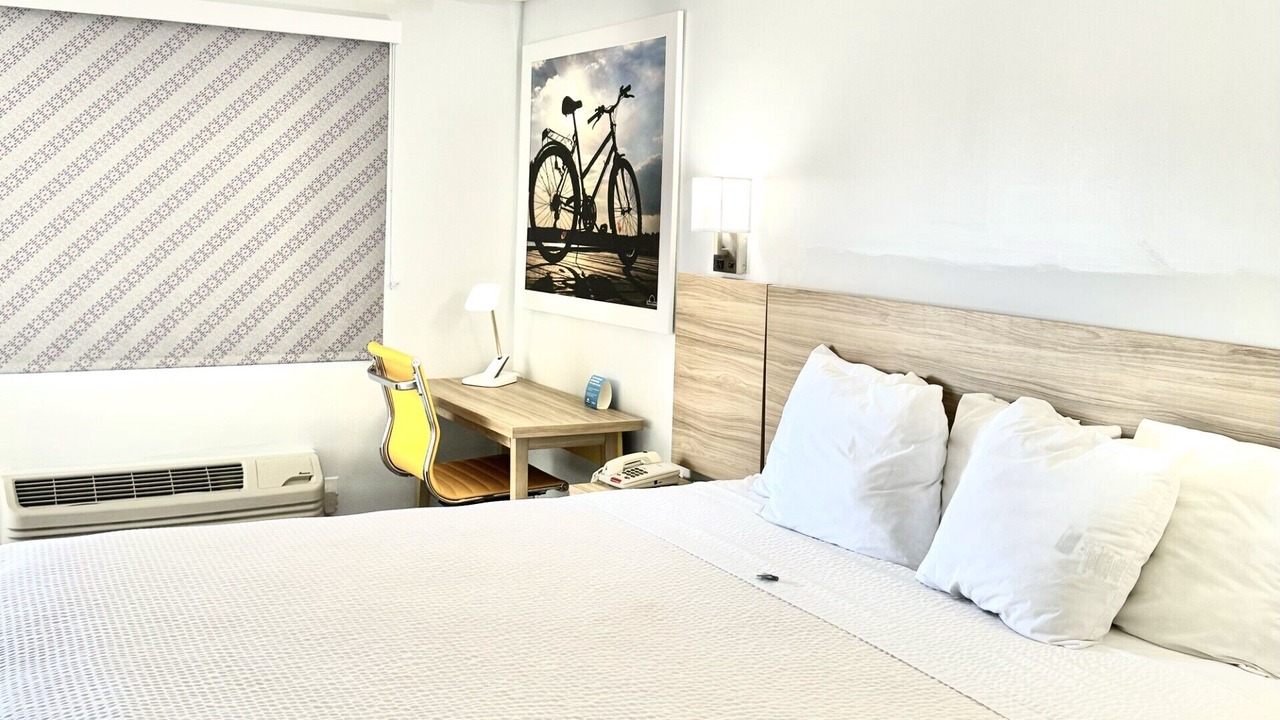 Photo of Bedroom in Duarte