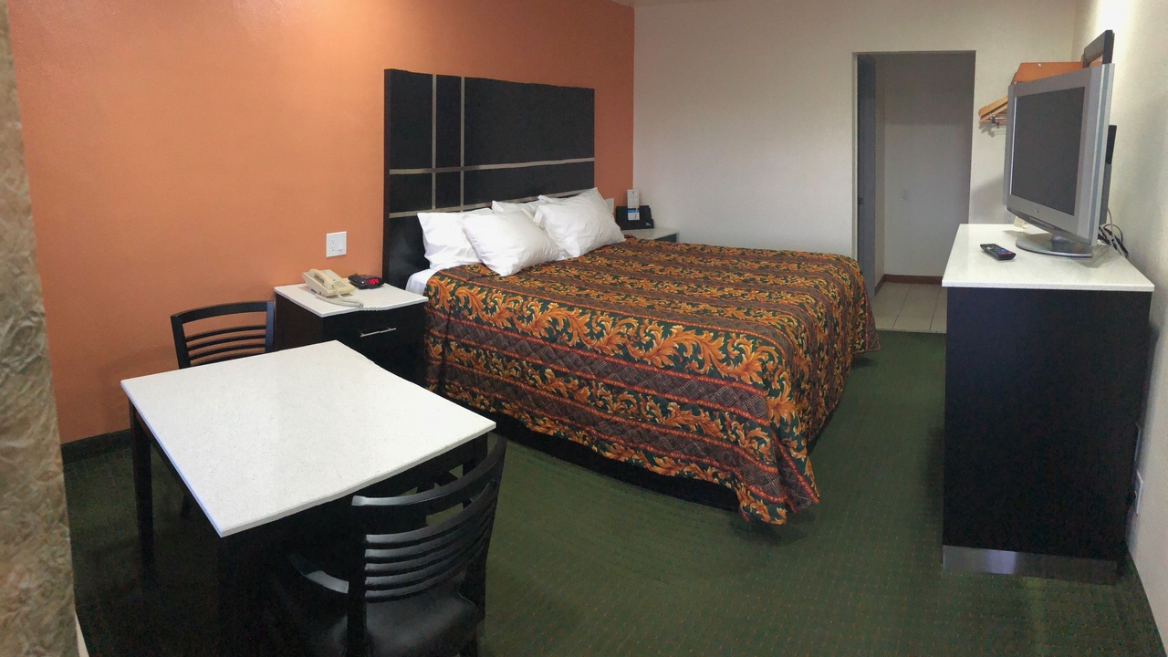 Photo of Bedroom in Oroville