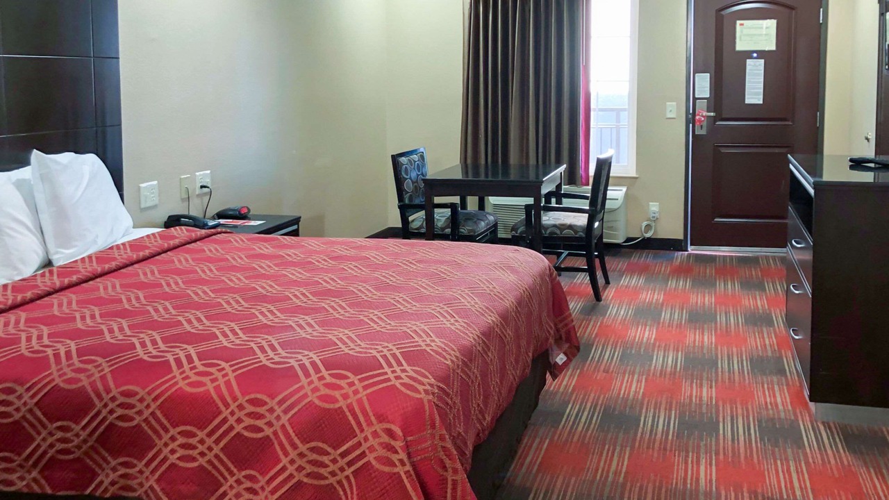 Photo of Bedroom in Central Escondido