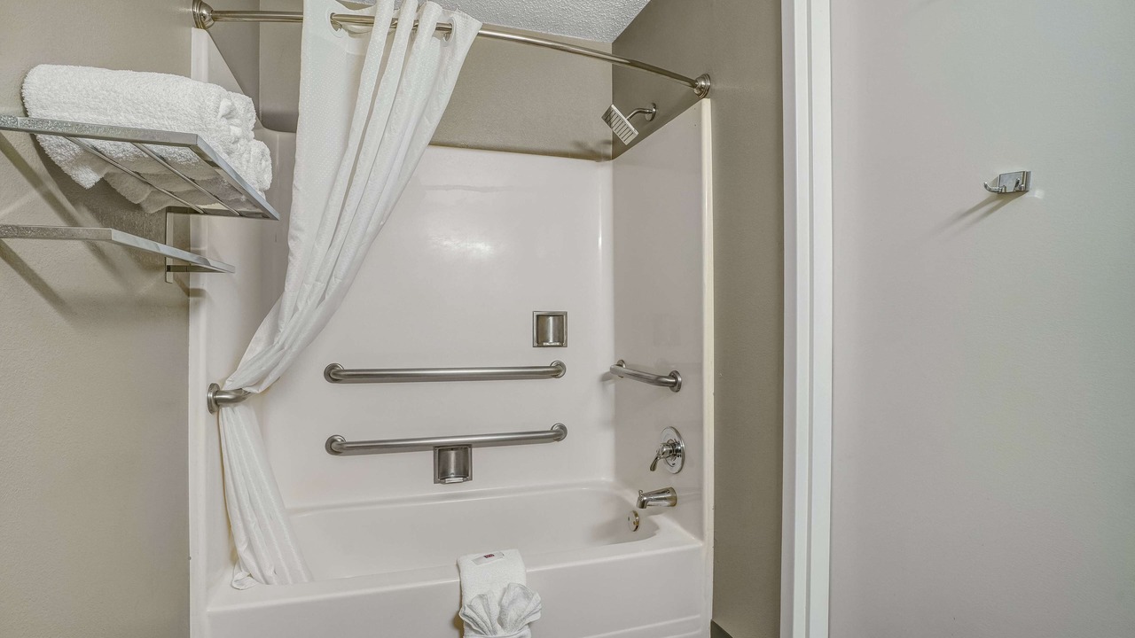 Photo of Bathroom in Lompoc
