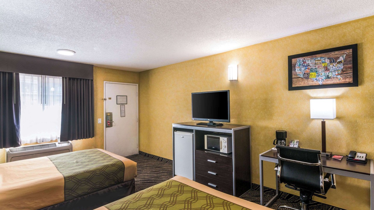 Photo of Bedroom in Hesperia
