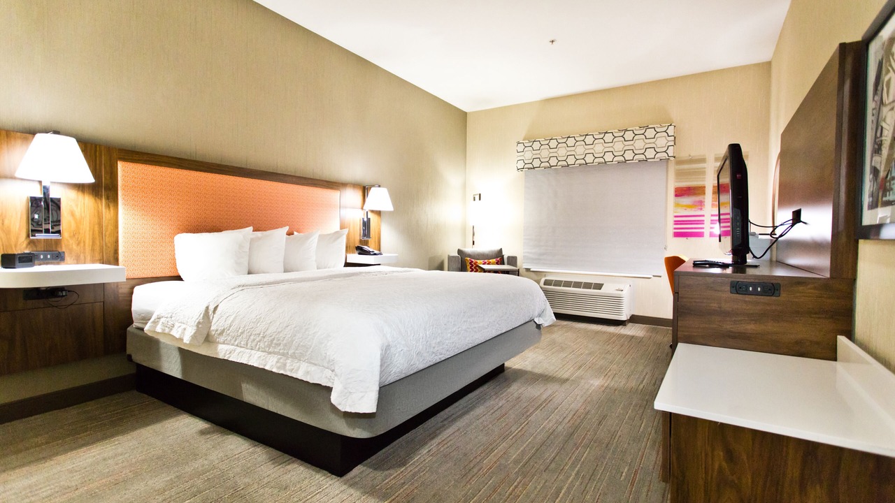 Photo of Bedroom in Arden-Arcade