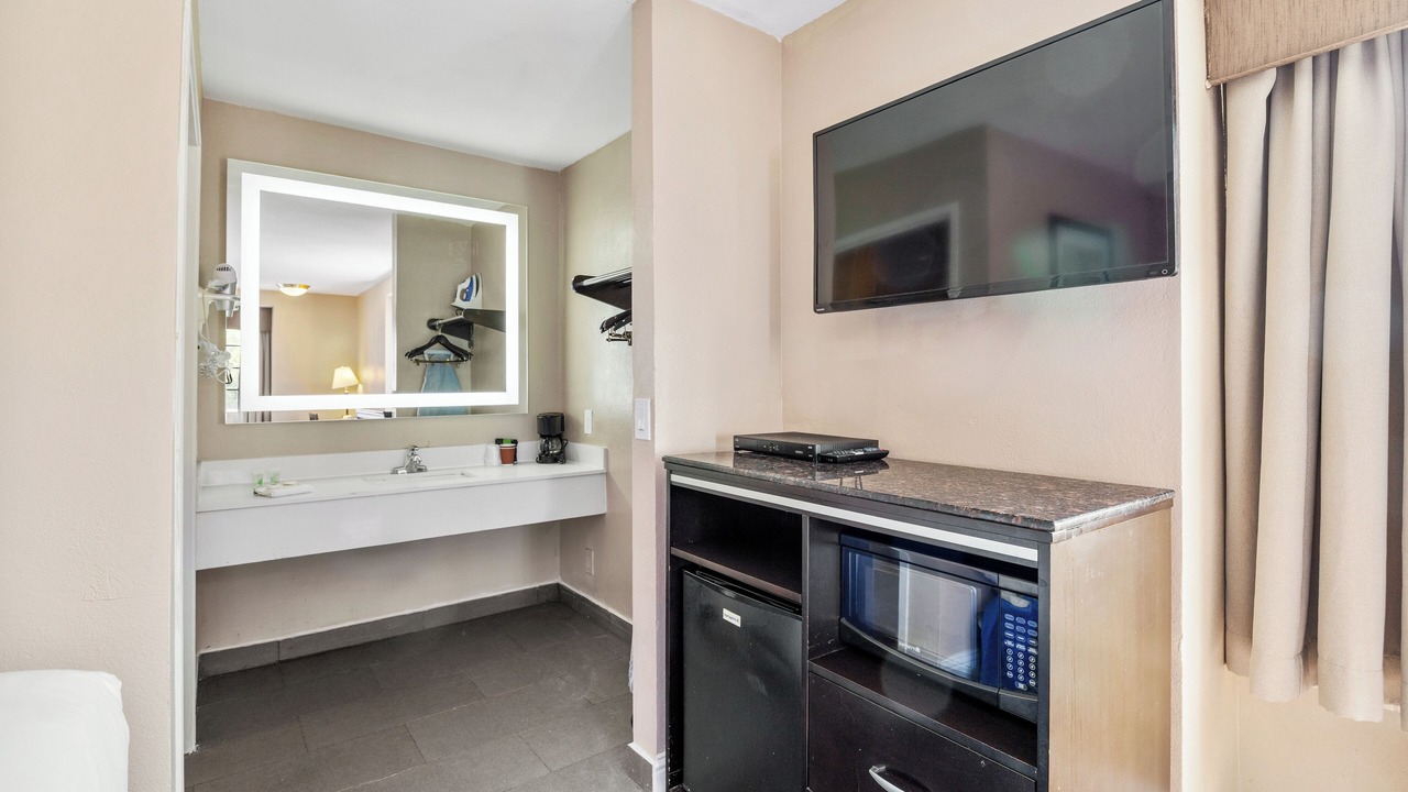 Photo of Bedroom in Milpitas