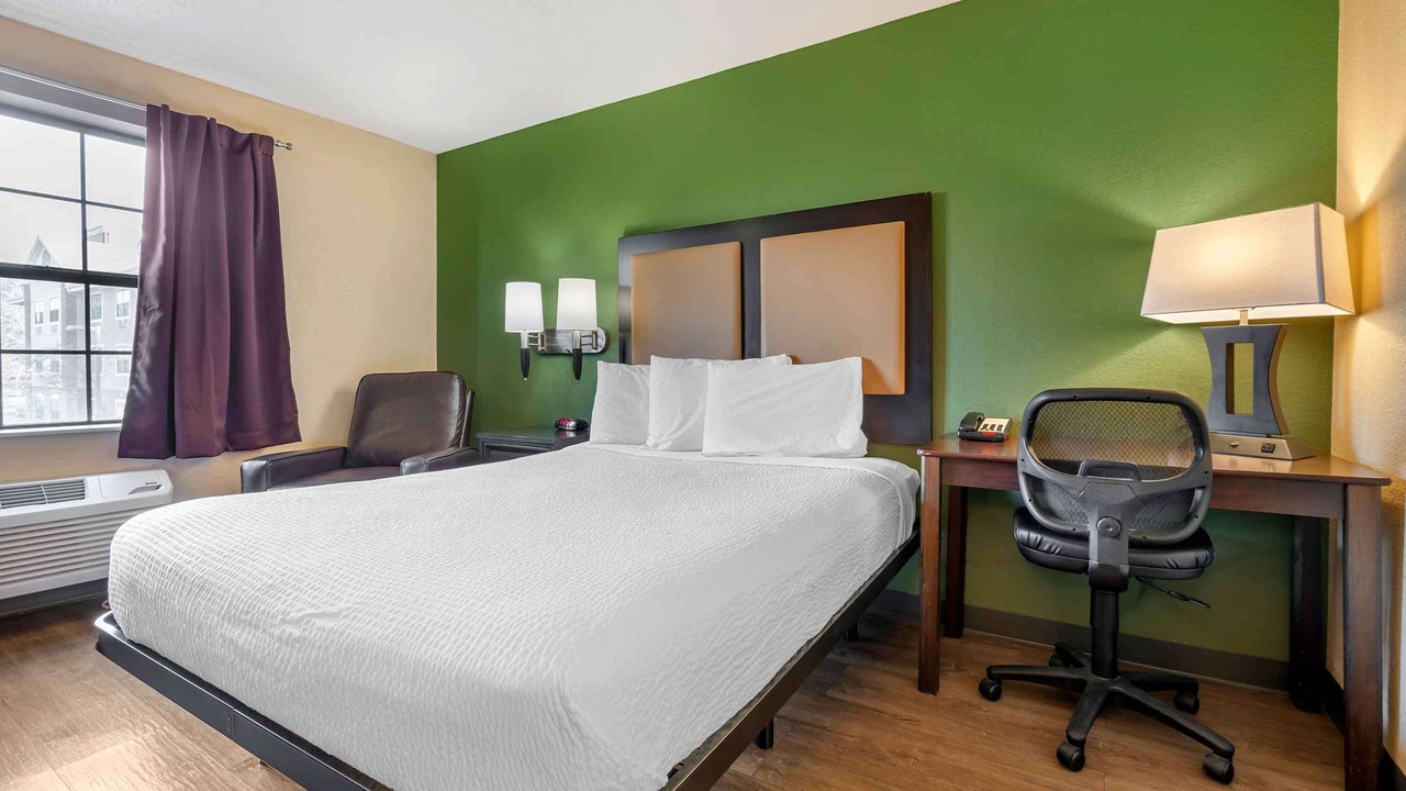 Photo of Bedroom in Folsom Road