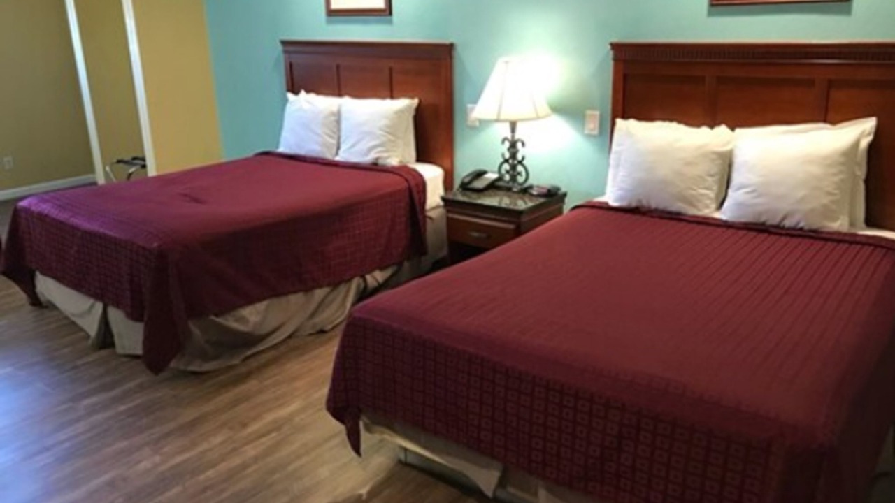 Photo of Bedroom in Midway District