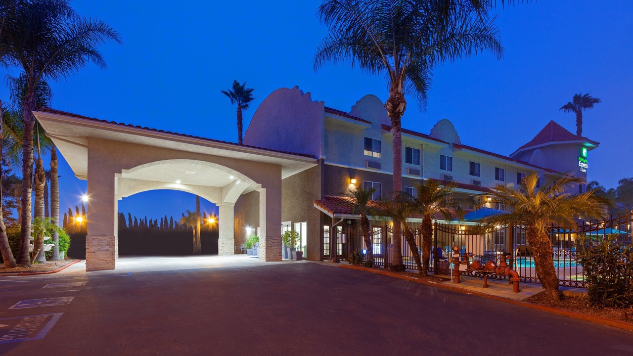 Photo of Buildings in Escondido