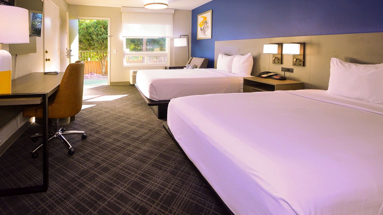 Photo of Bedroom in Leucadia