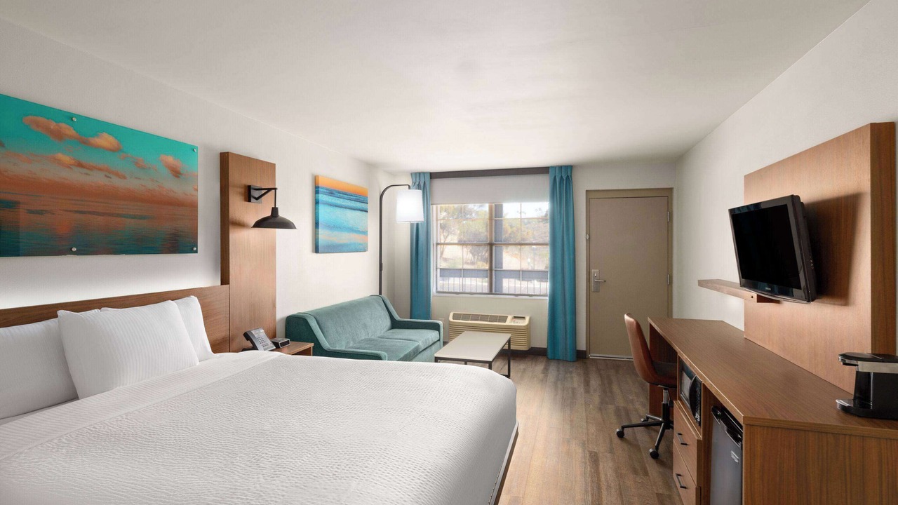 Photo of Bedroom in Rancho Penasquitos