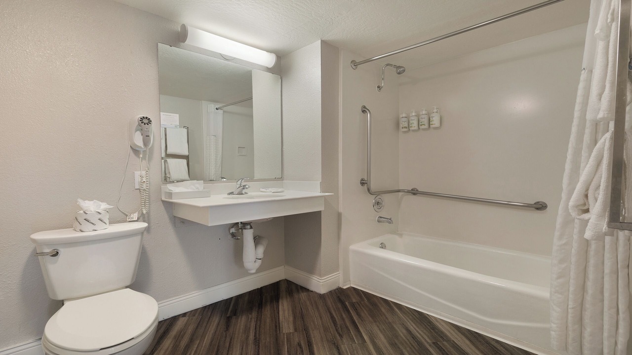 Photo of Bathroom in Central Sacramento