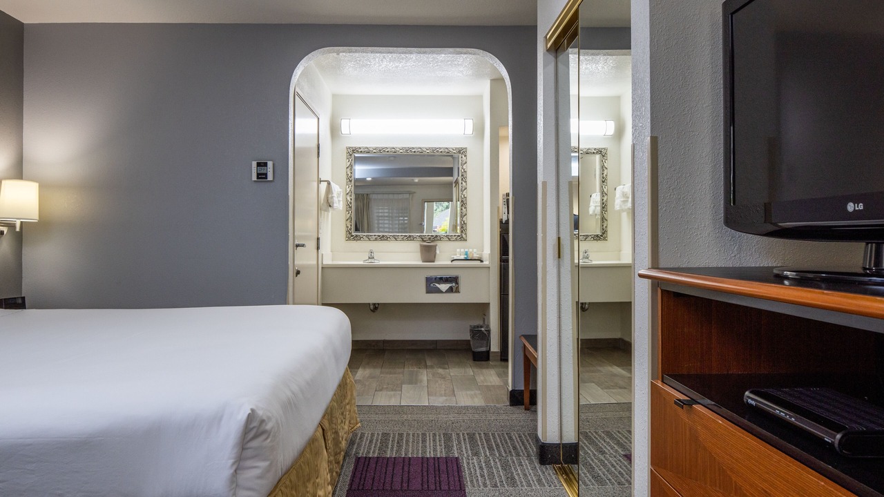 Photo of Bedroom in Redwood City