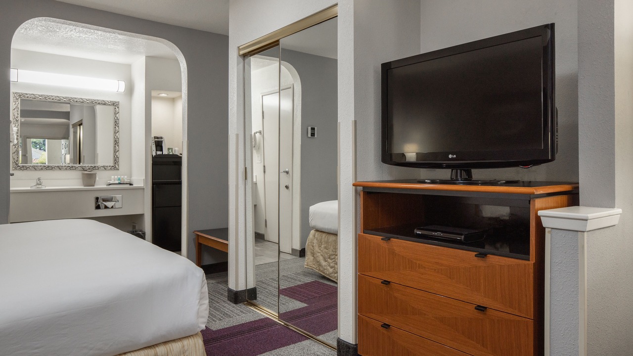 Photo of Bedroom in Redwood City
