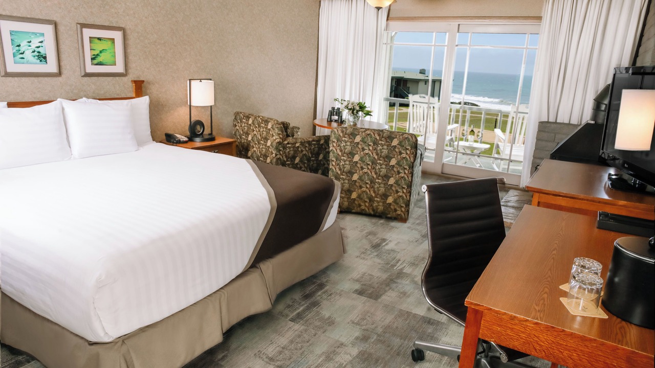 Photo of Bedroom in San Simeon