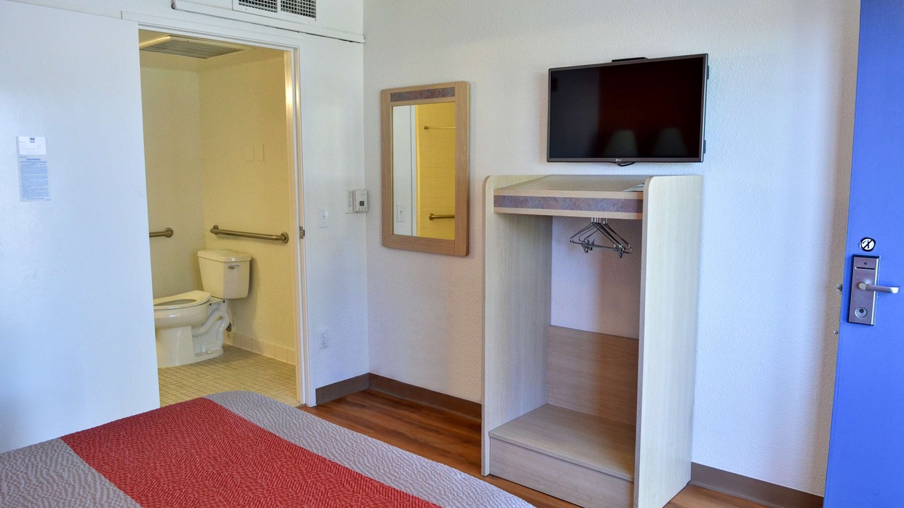 Photo of Bedroom in Santa Nella