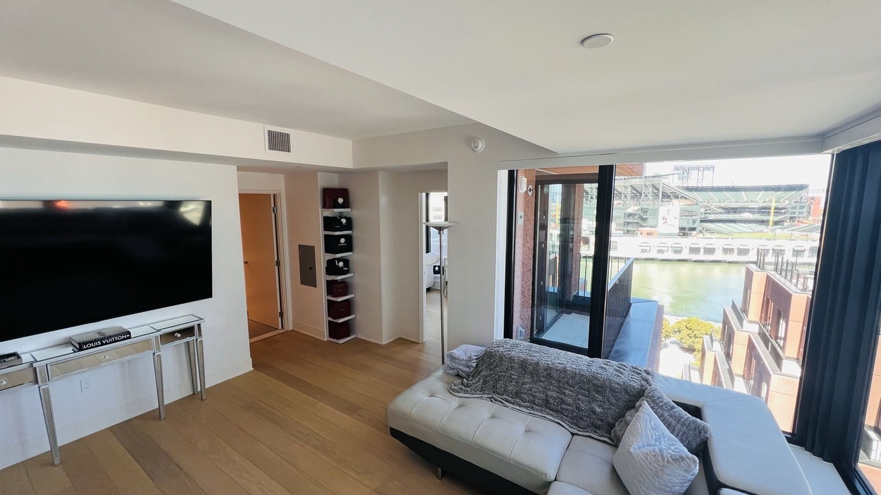 Photo of Livingroom in Mission Bay