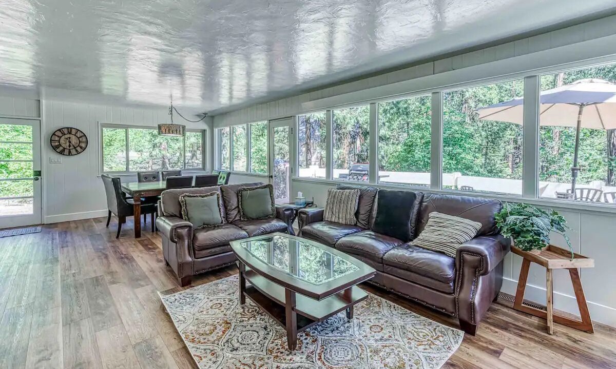 Photo of Livingroom in Sierra Cedars