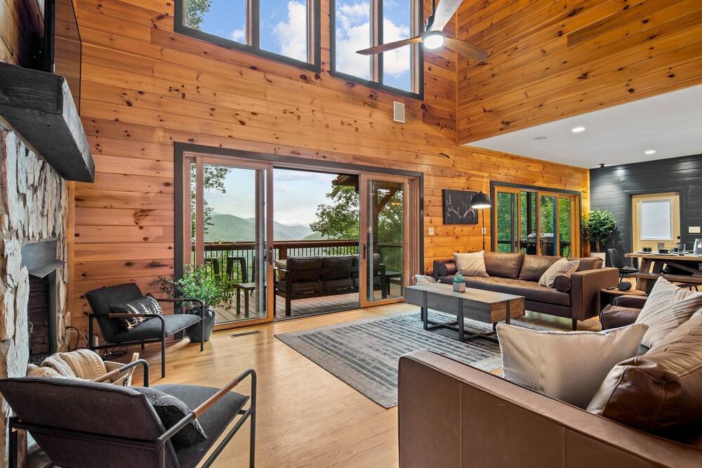 Photo of Bedroom in Maggie Valley