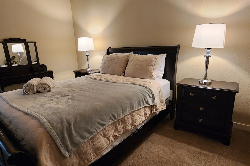 Photo of Bedroom in Corning