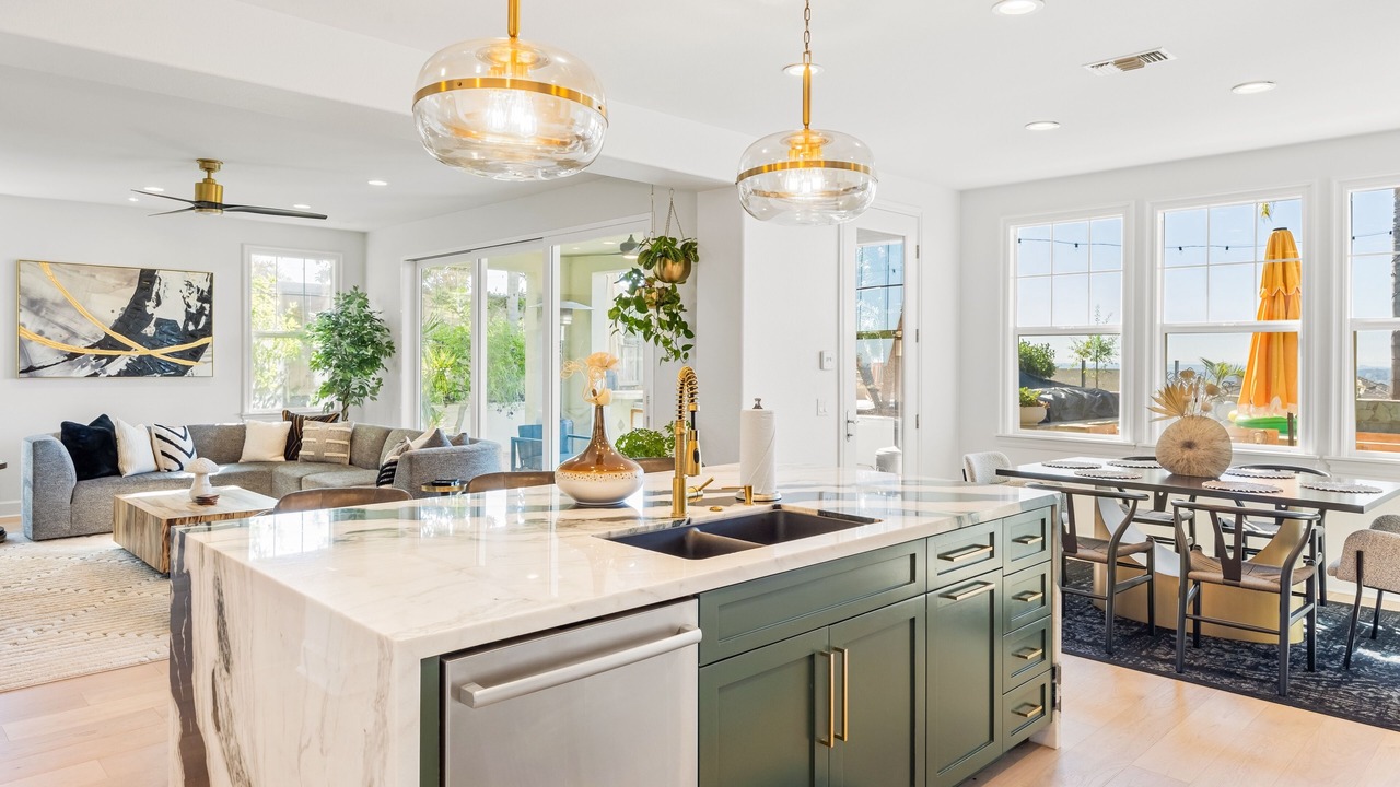 Photo of Kitchen in La Costa Oaks South