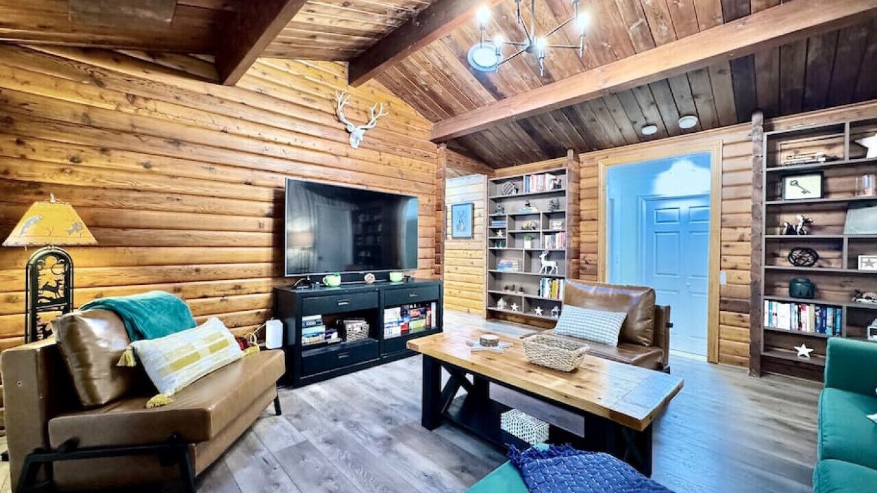 Photo of Livingroom in Pollock Pines