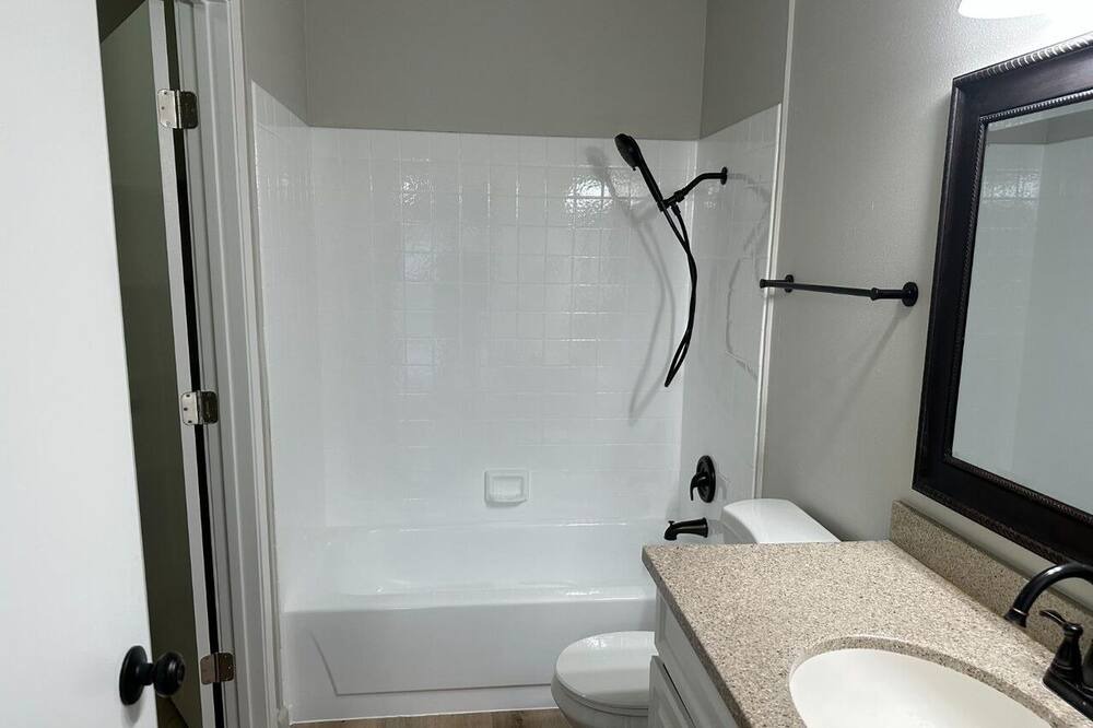 Photo of Bathroom in Roosevelt