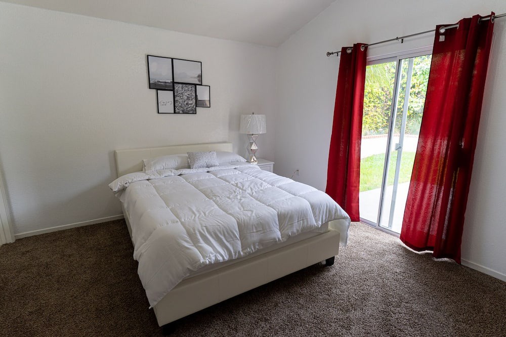 Photo of Bedroom in North Tustin