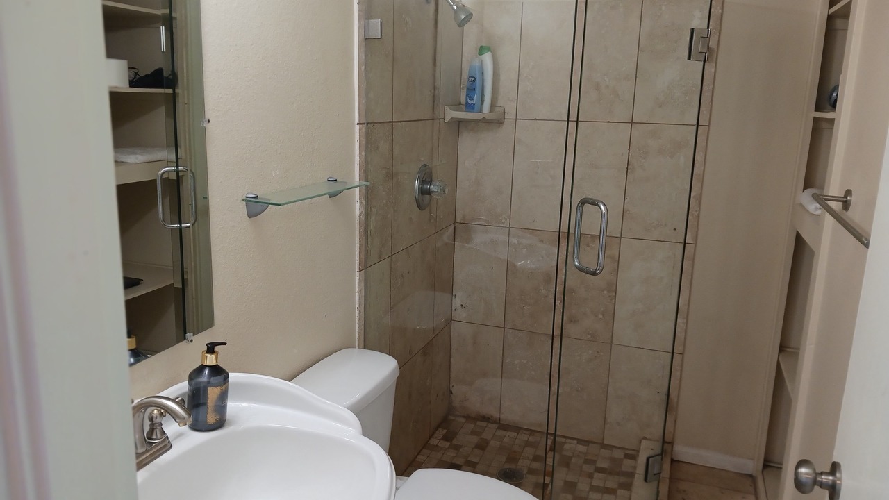 Photo of Bathroom in Los Angeles
