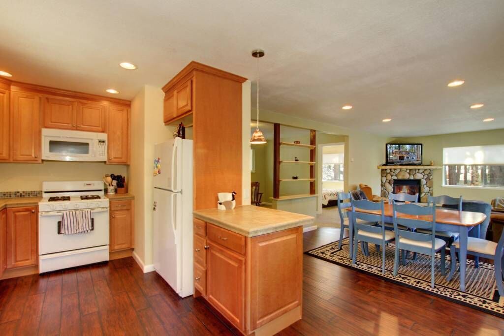 Photo of Kitchen in Black Bart