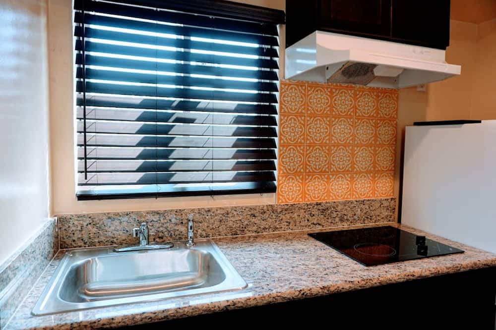 Photo of Kitchen in Pico-Union