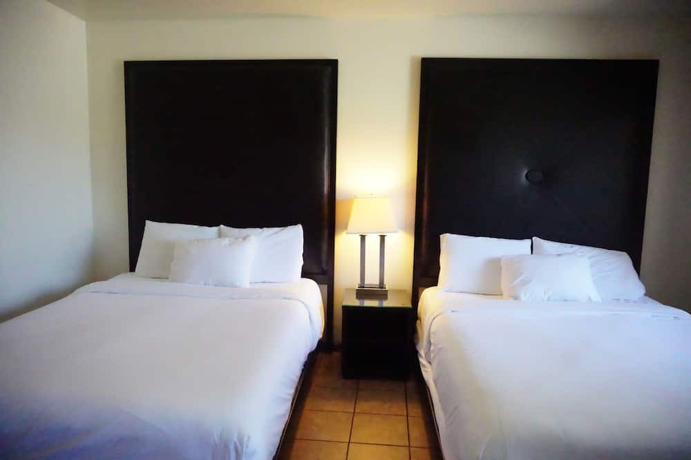Photo of Bedroom in Pico-Union