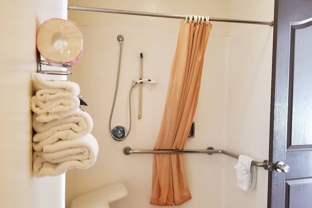 Photo of Bathroom in Pico-Union