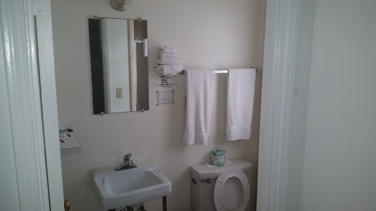 Photo of Bathroom in Willows