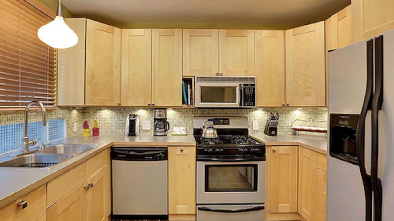 Photo of Kitchen in Tahquitz River Estates