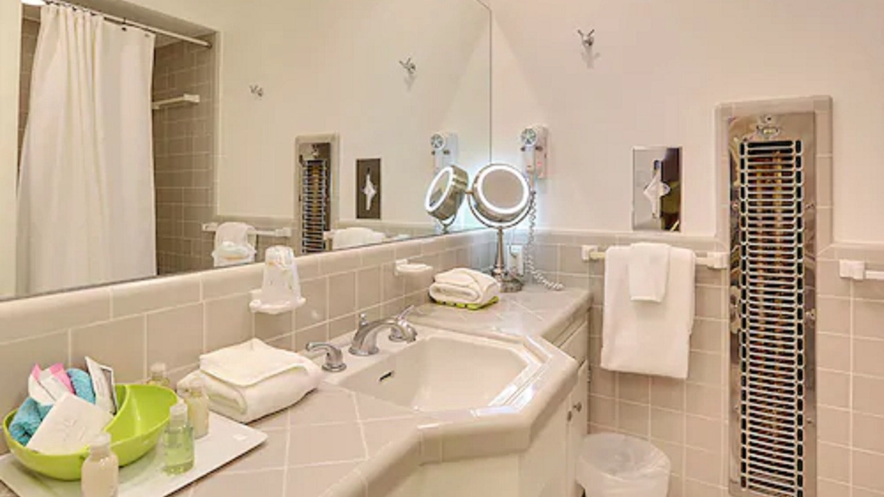 Photo of Bathroom in Tahquitz River Estates