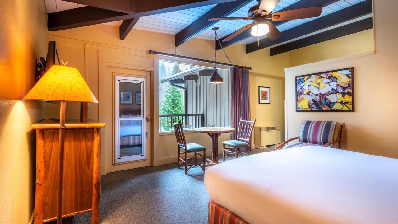 Photo of Bedroom in Yosemite Village