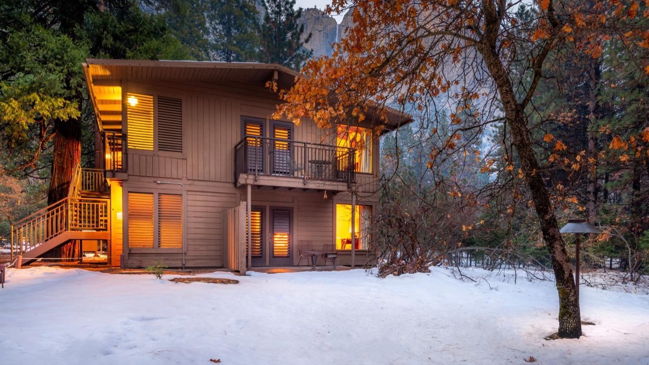 Photo of Outdoor in Yosemite Village