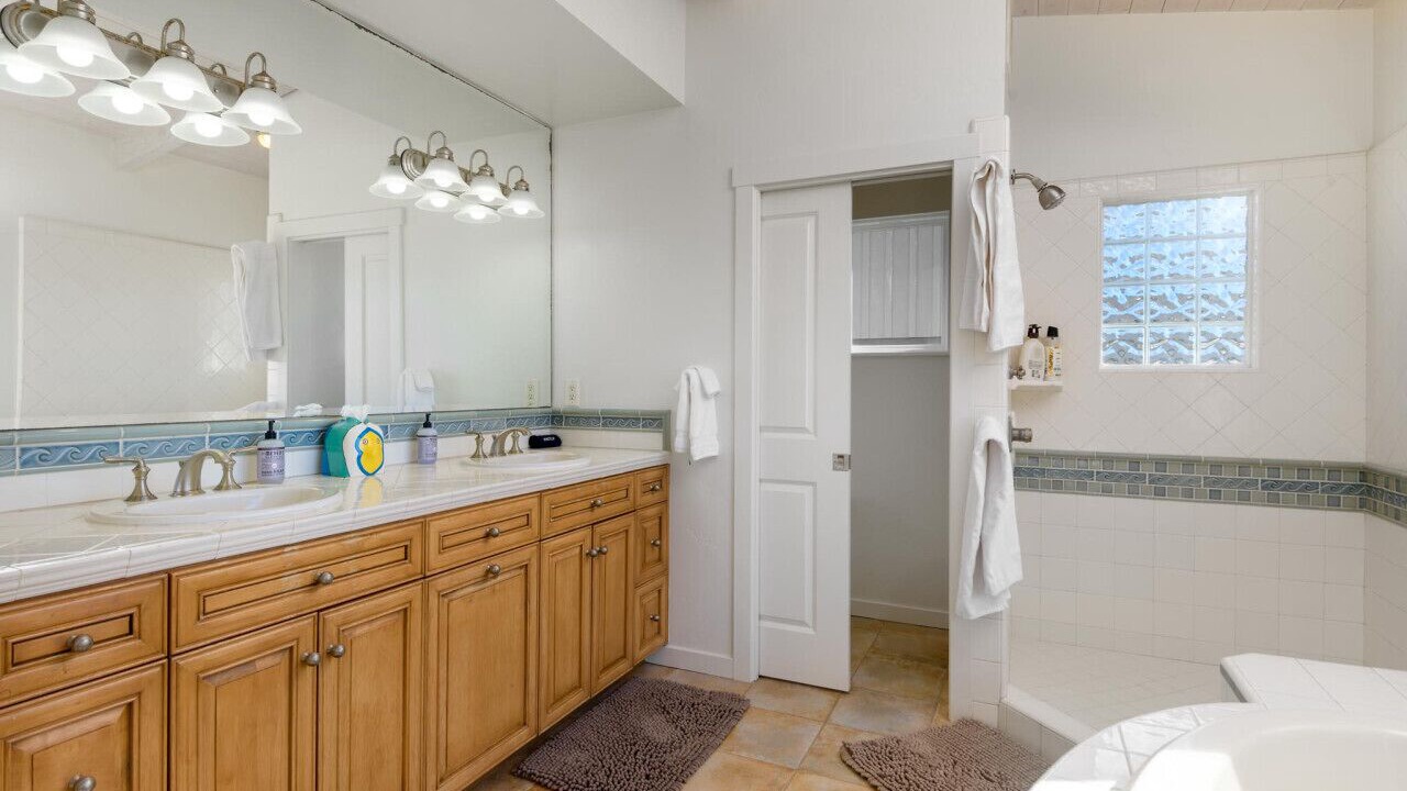 Photo of Bathroom in Carpinteria