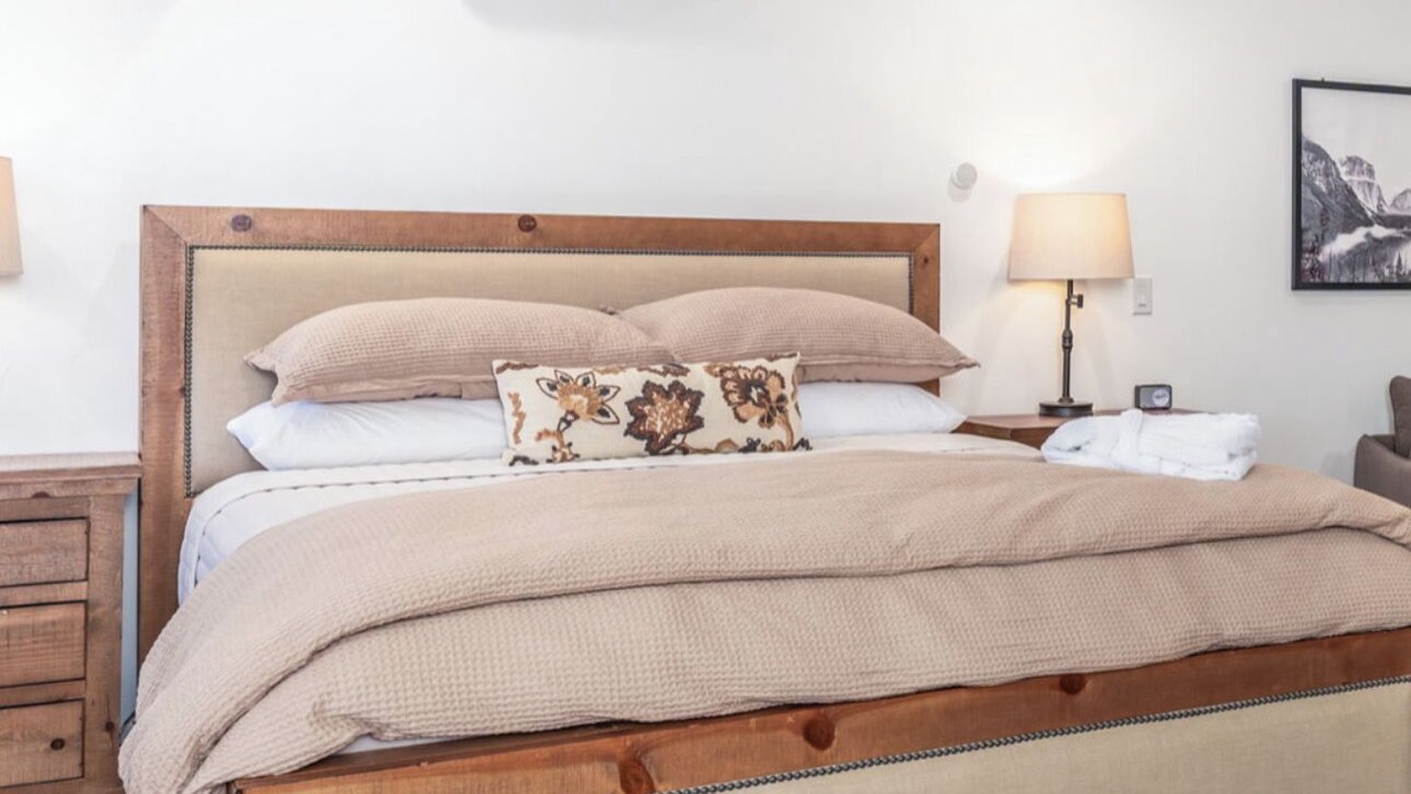 Photo of Bedroom in Oakhurst
